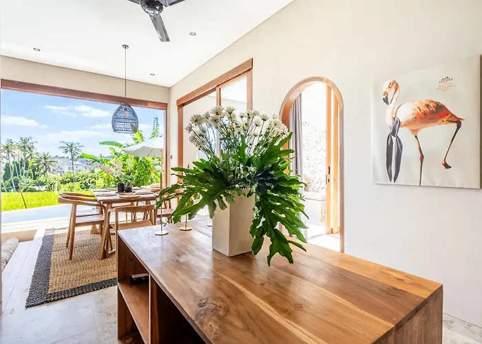 Glentana - Rare 3br With Full Rice Field Views And Sunset Canggu